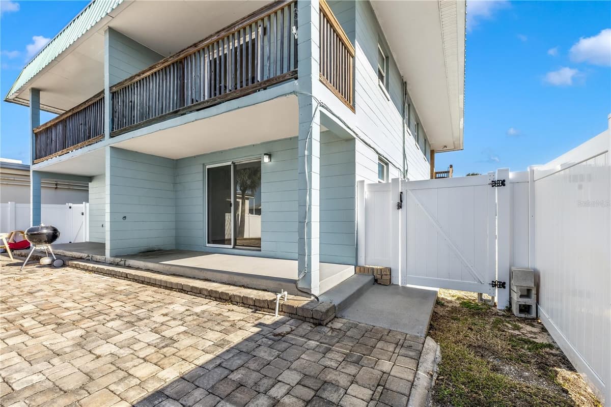 212 DAYTONA AVENUE — photo 12 of 26
