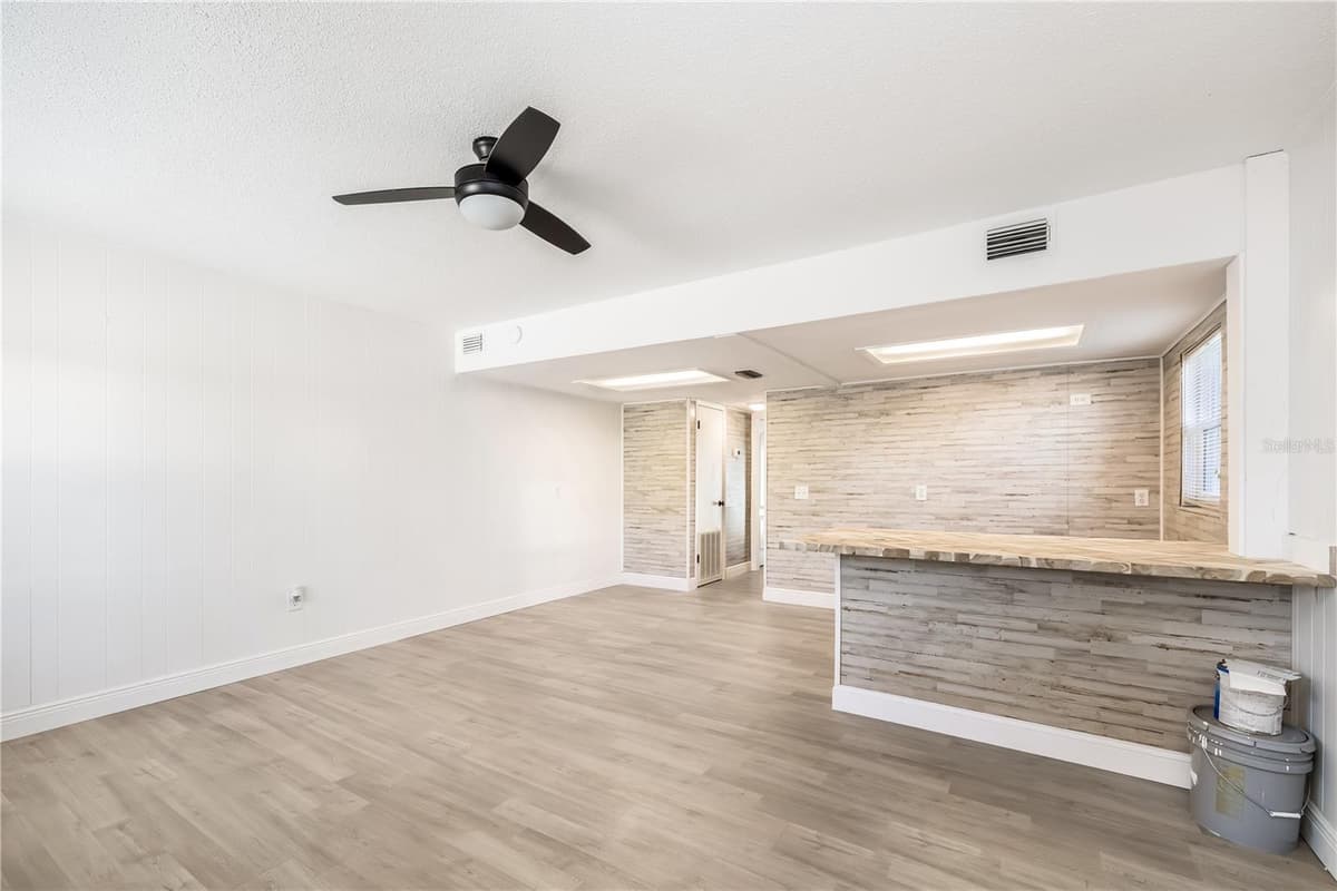212 DAYTONA AVENUE — photo 5 of 19