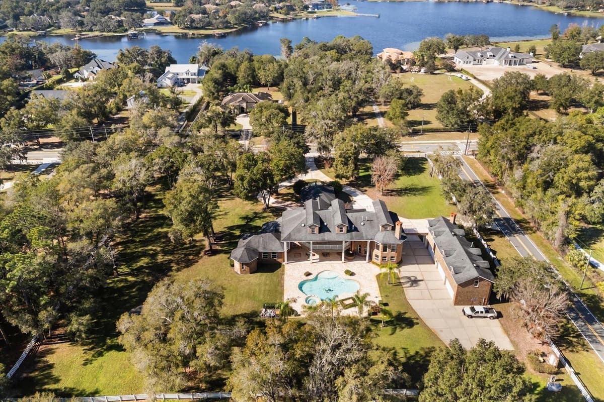 1501 LAKE MARKHAM ROAD — photo 3 of 94