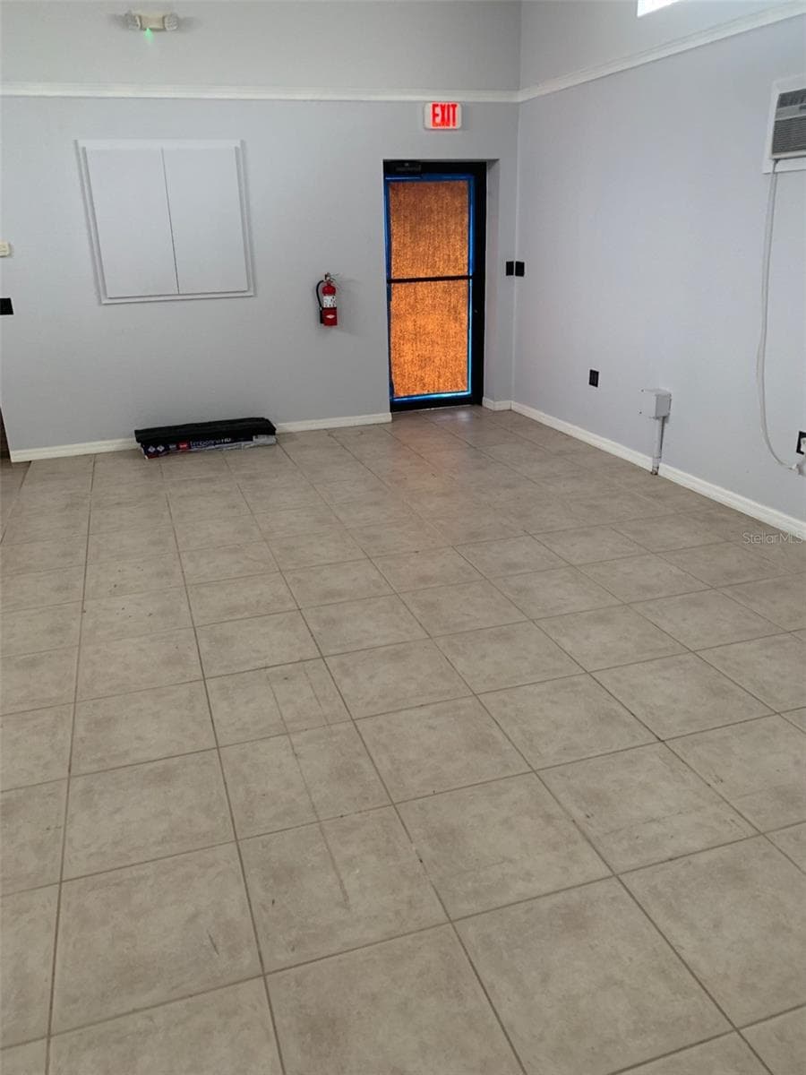 1221 MCCALL ROAD — photo 5 of 10