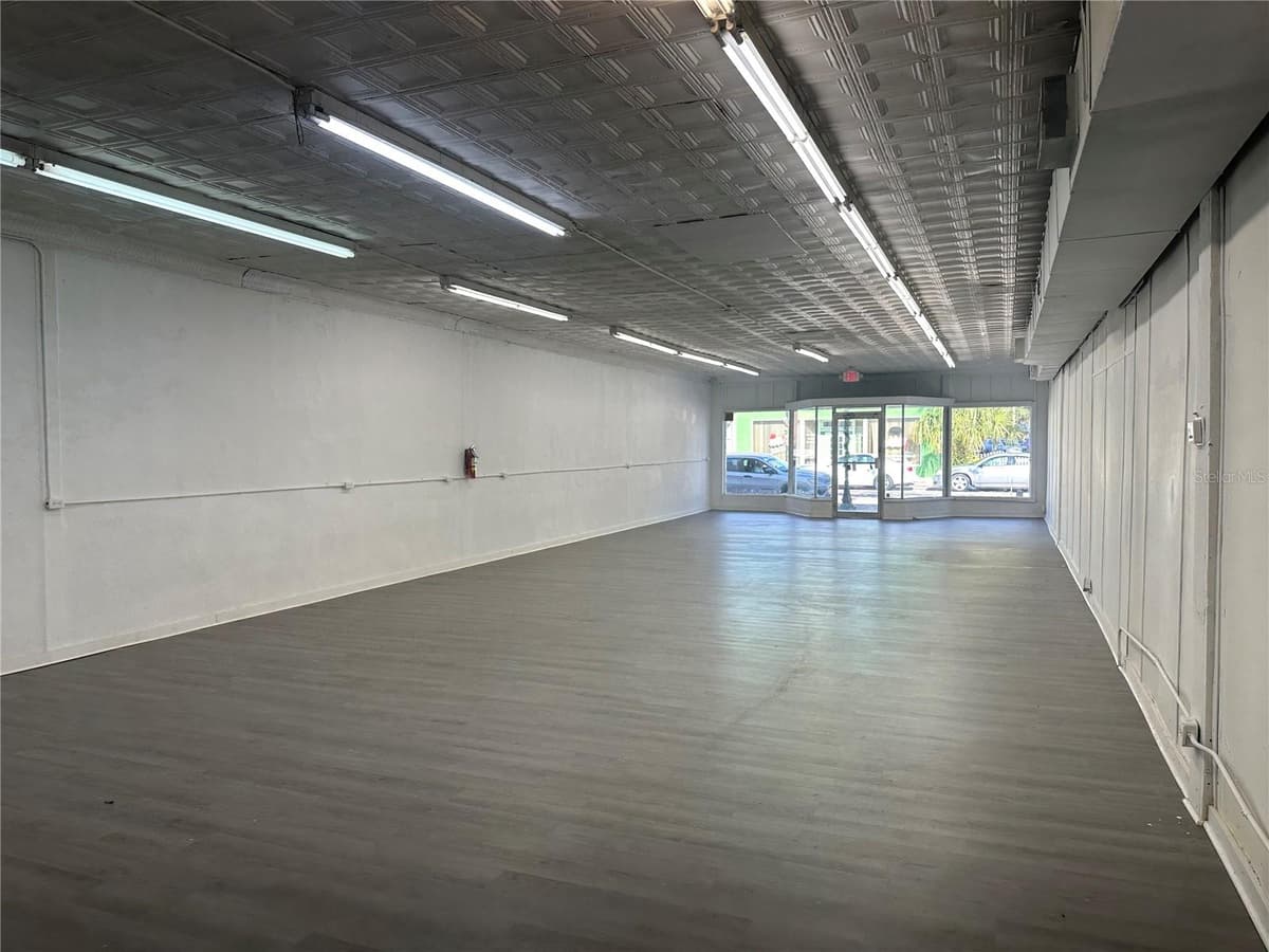 535 MAIN STREET — photo 3 of 9