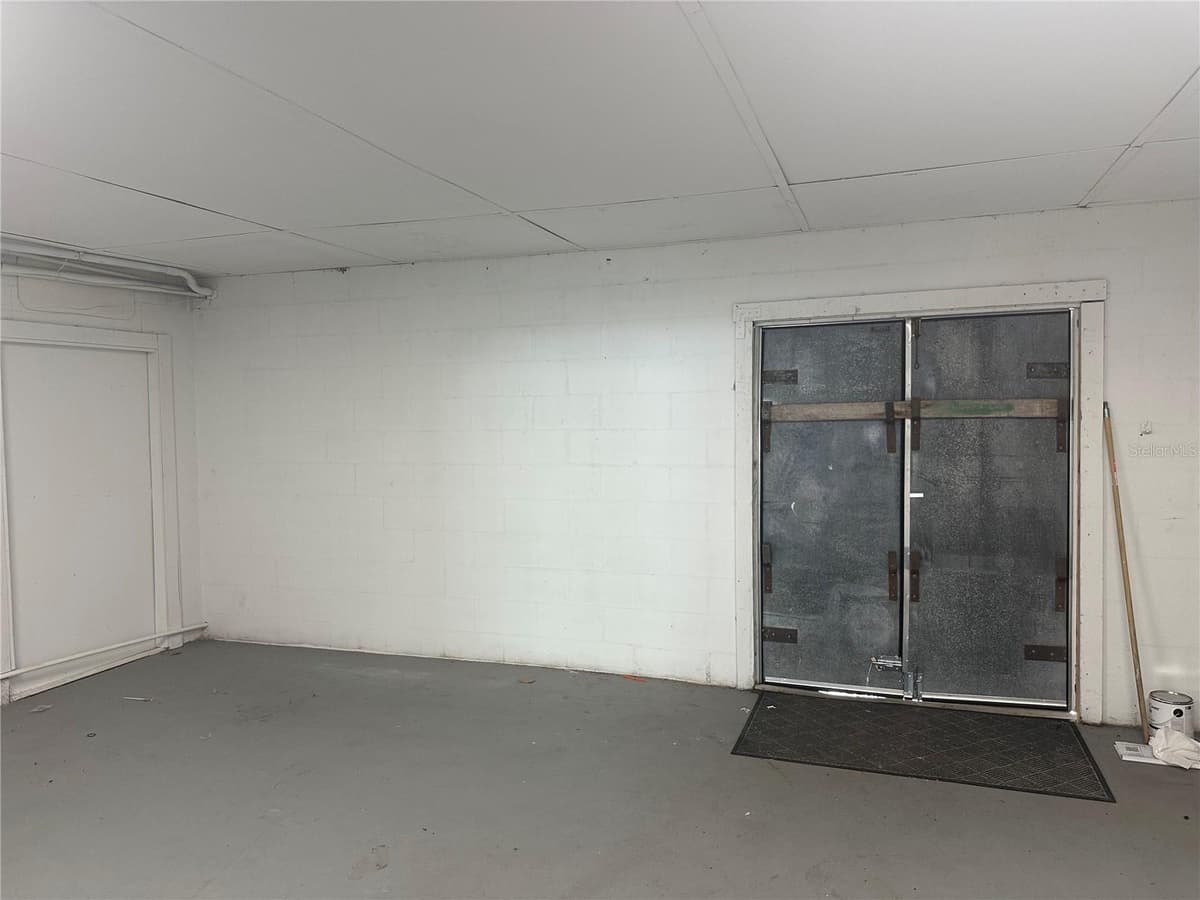 535 MAIN STREET — photo 4 of 9