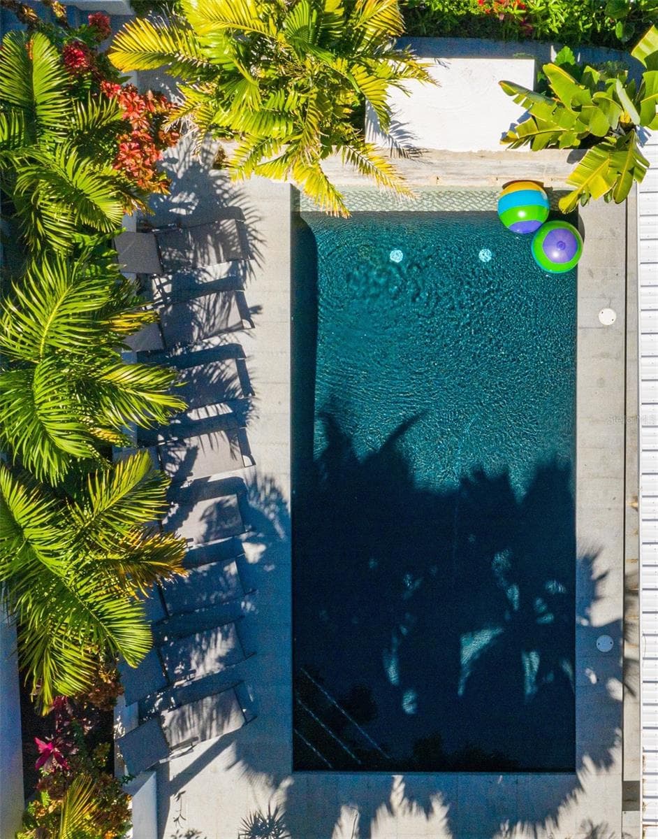 300 PALM COTTAGES — photo 7 of 62