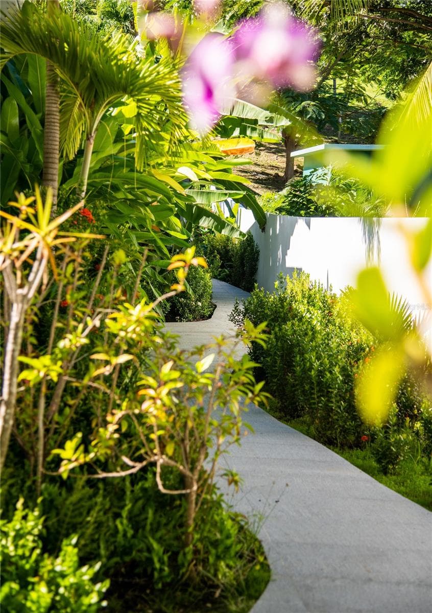 300 PALM COTTAGES — photo 37 of 62