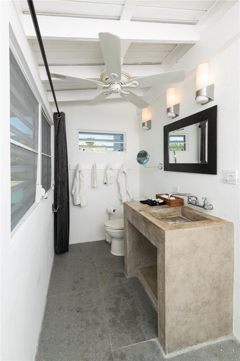 300 PALM COTTAGES — photo 31 of 62