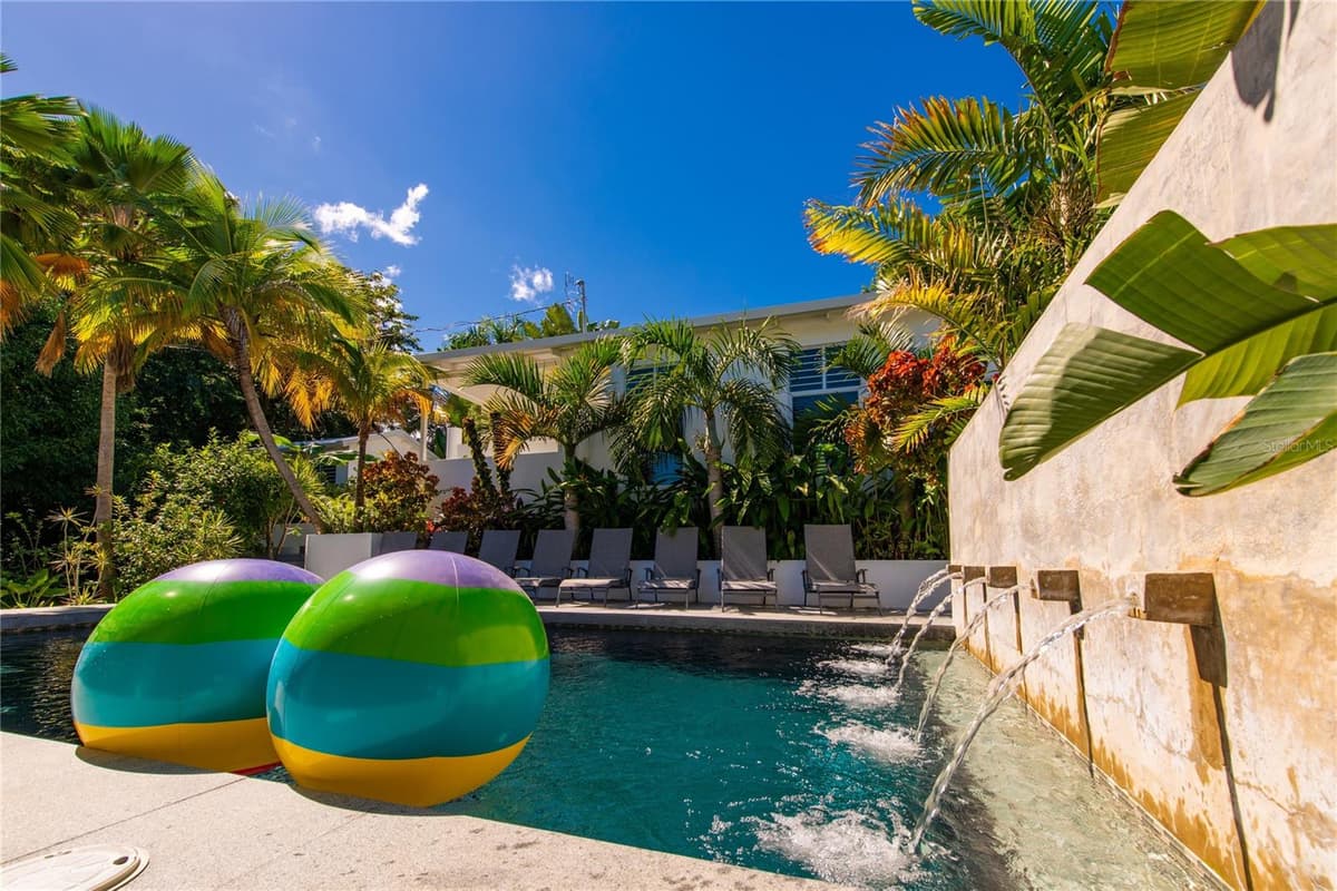 300 PALM COTTAGES — photo 36 of 62