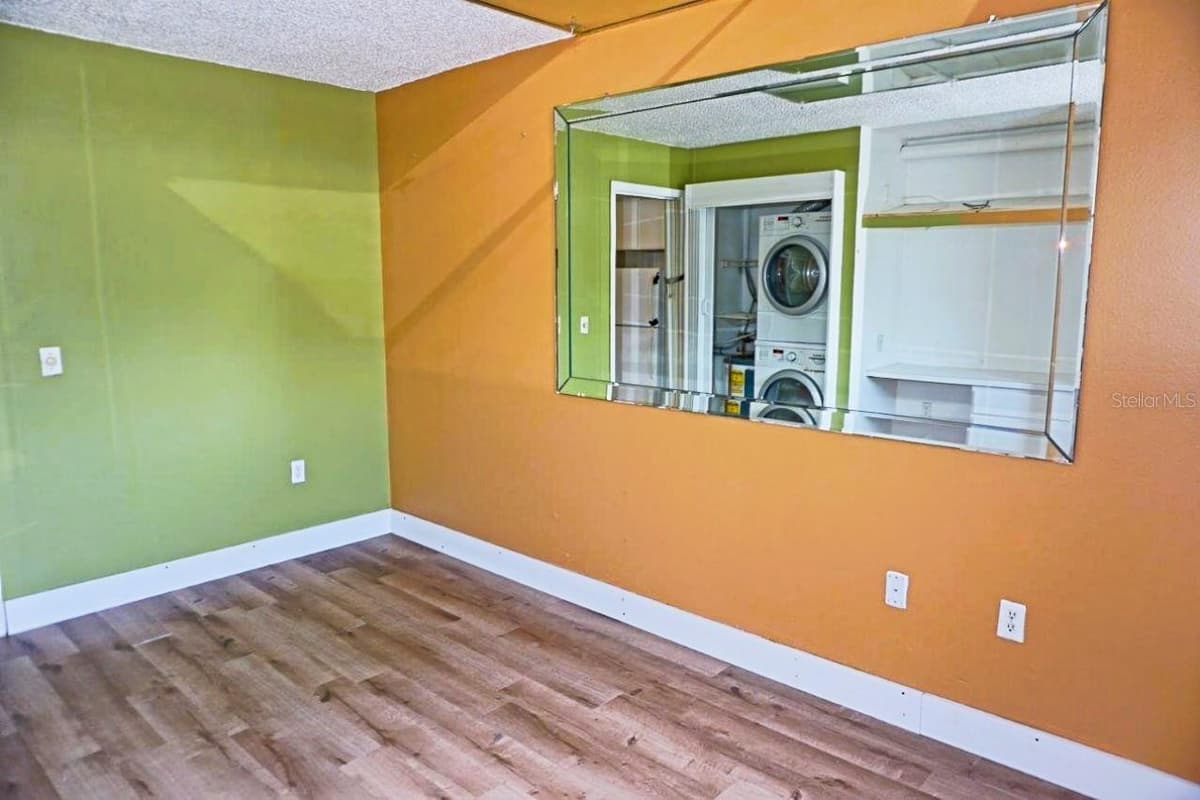 1865 MAZO MANOR — photo 14 of 23