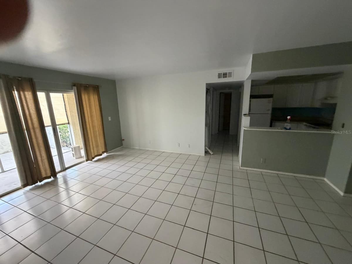 1531 ROYAL GREEN CIRCLE — photo 9 of 34