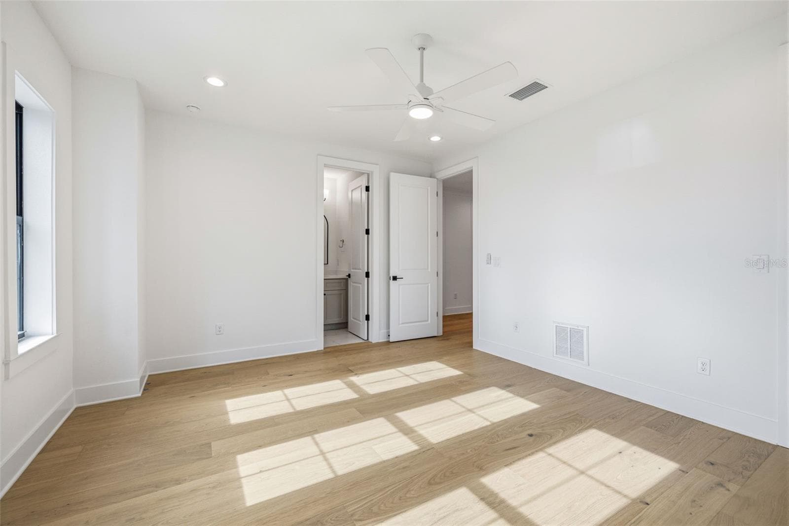 2936 ROGERS AVENUE — photo 36 of 50
