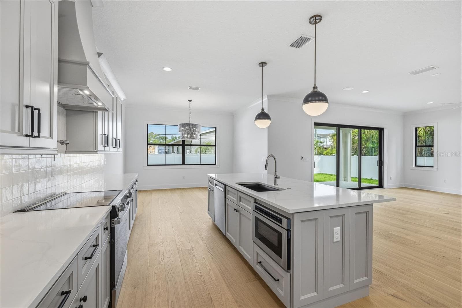 2936 ROGERS AVENUE — photo 12 of 50