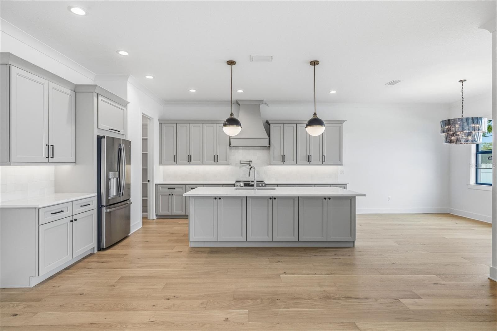 2936 ROGERS AVENUE — photo 9 of 50