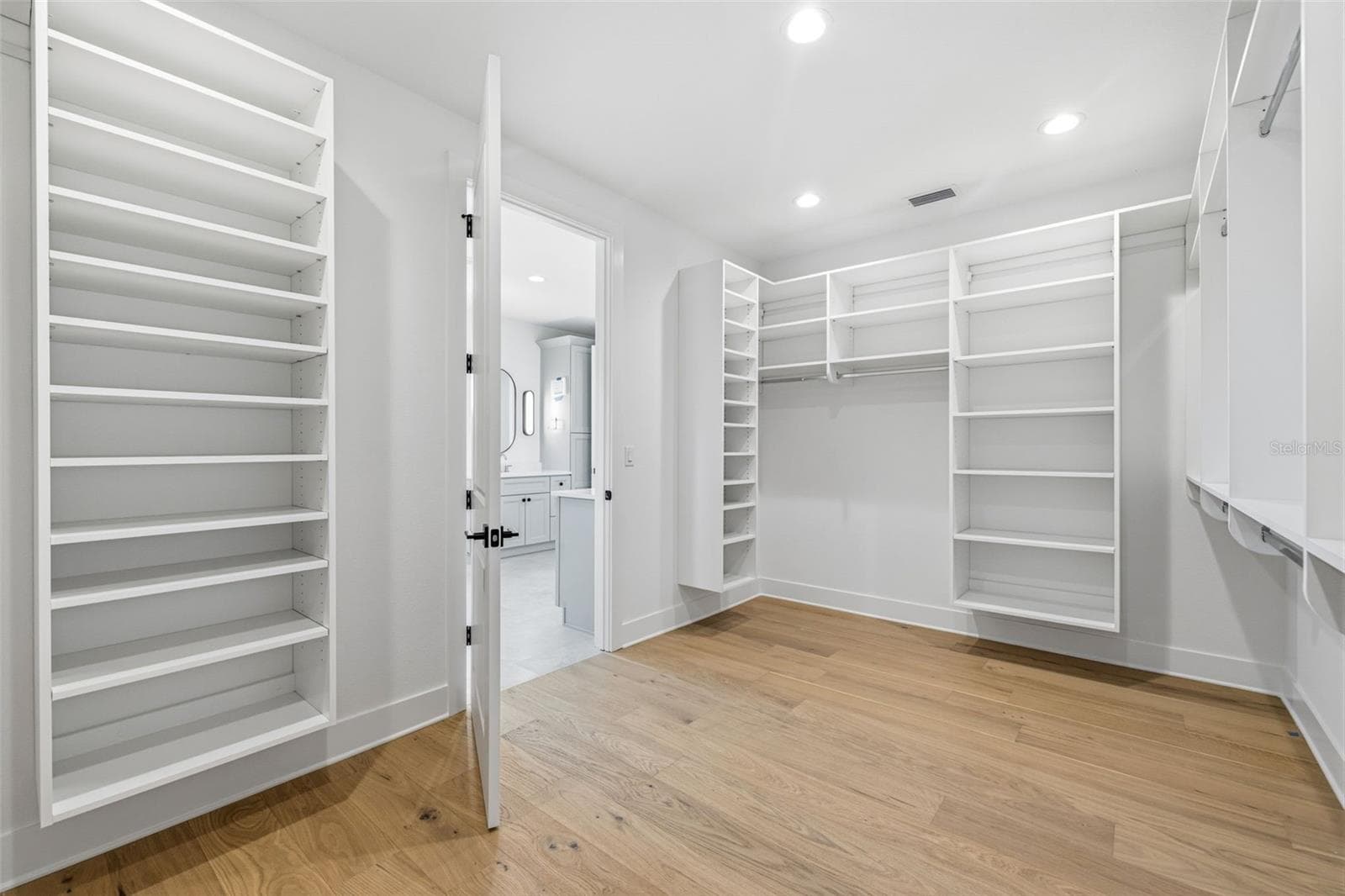 2936 ROGERS AVENUE — photo 34 of 50