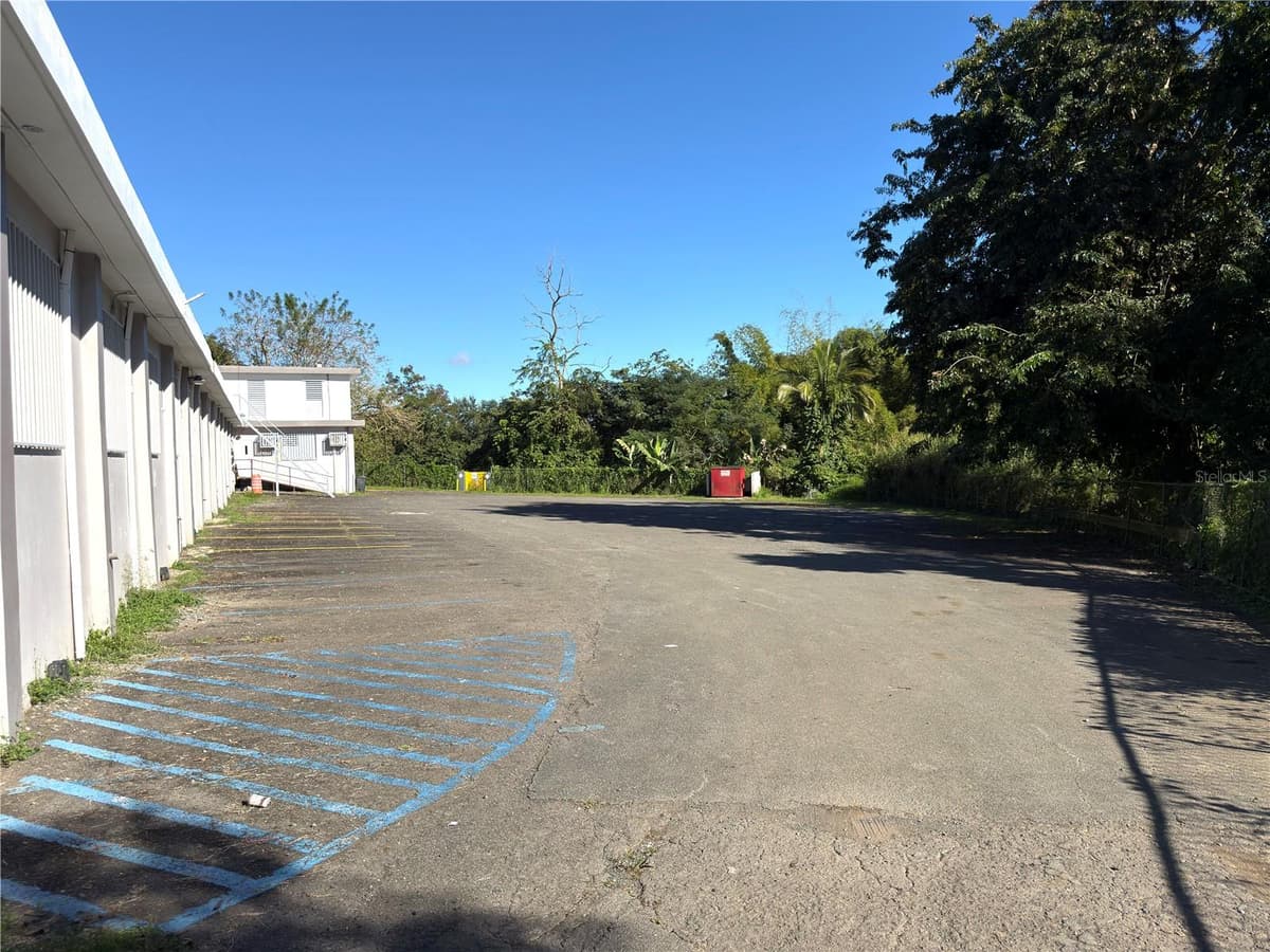 PR 181 Km 4.8 BO. LAS CUEVAS — photo 11 of 51