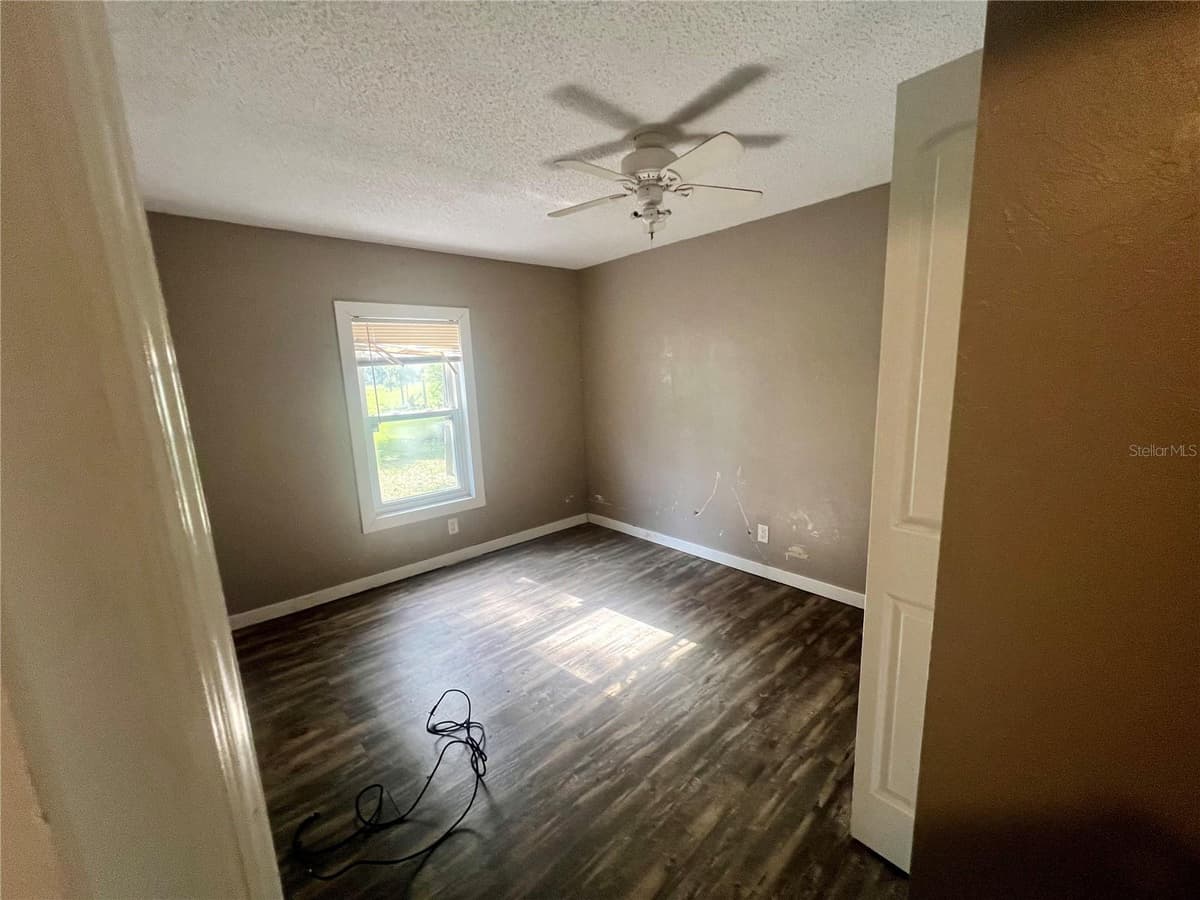 11820 HIGHWAY 225 — photo 13 of 15