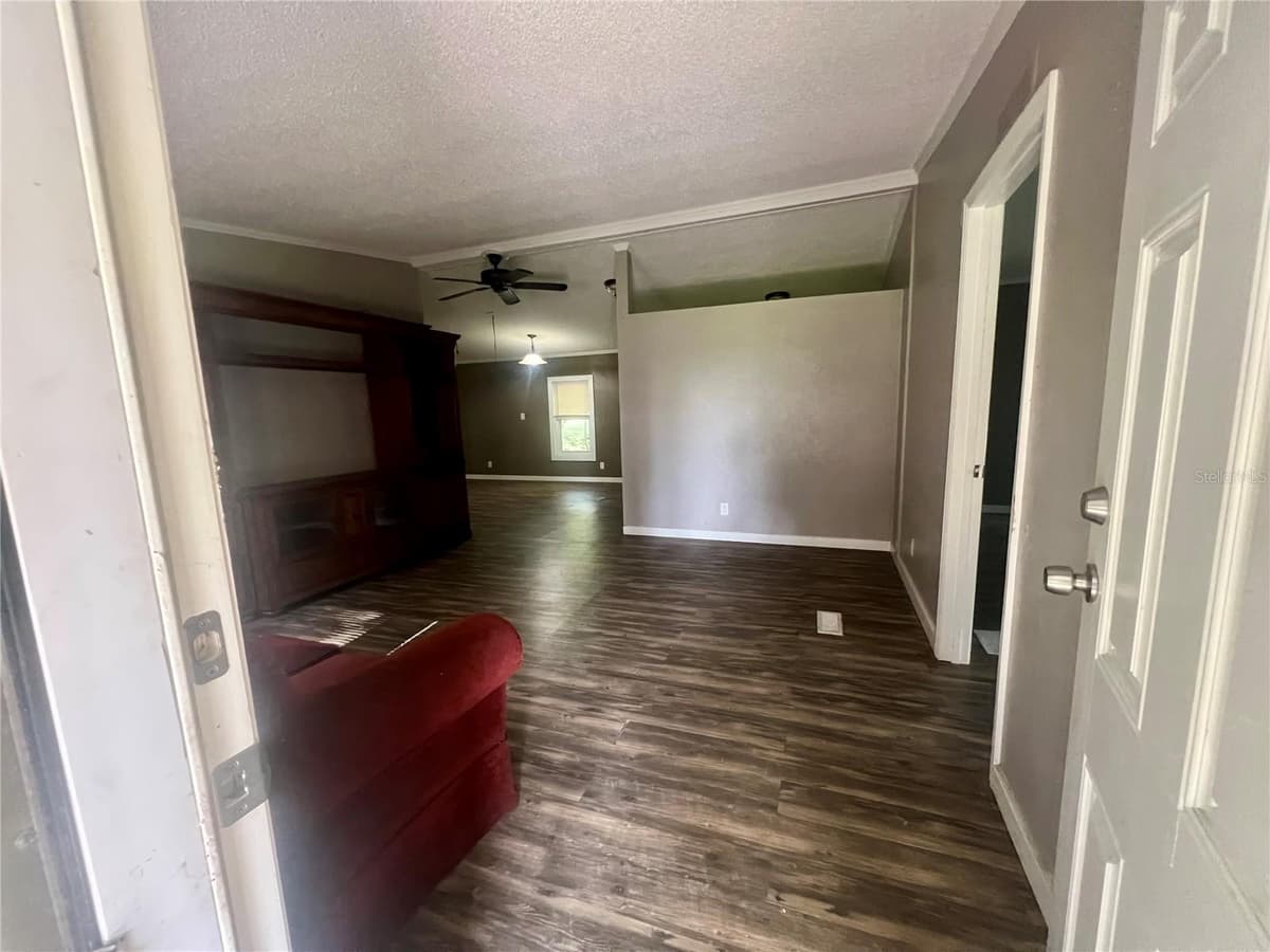 11820 HIGHWAY 225 — photo 15 of 15