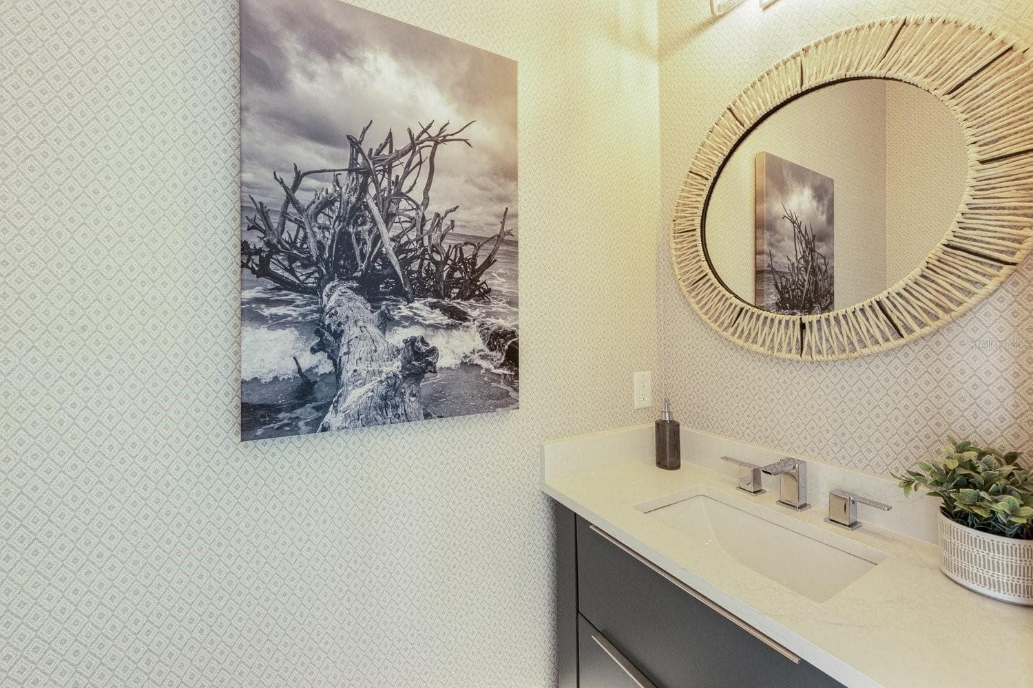 870 SHORE DRIVE — photo 19 of 58
