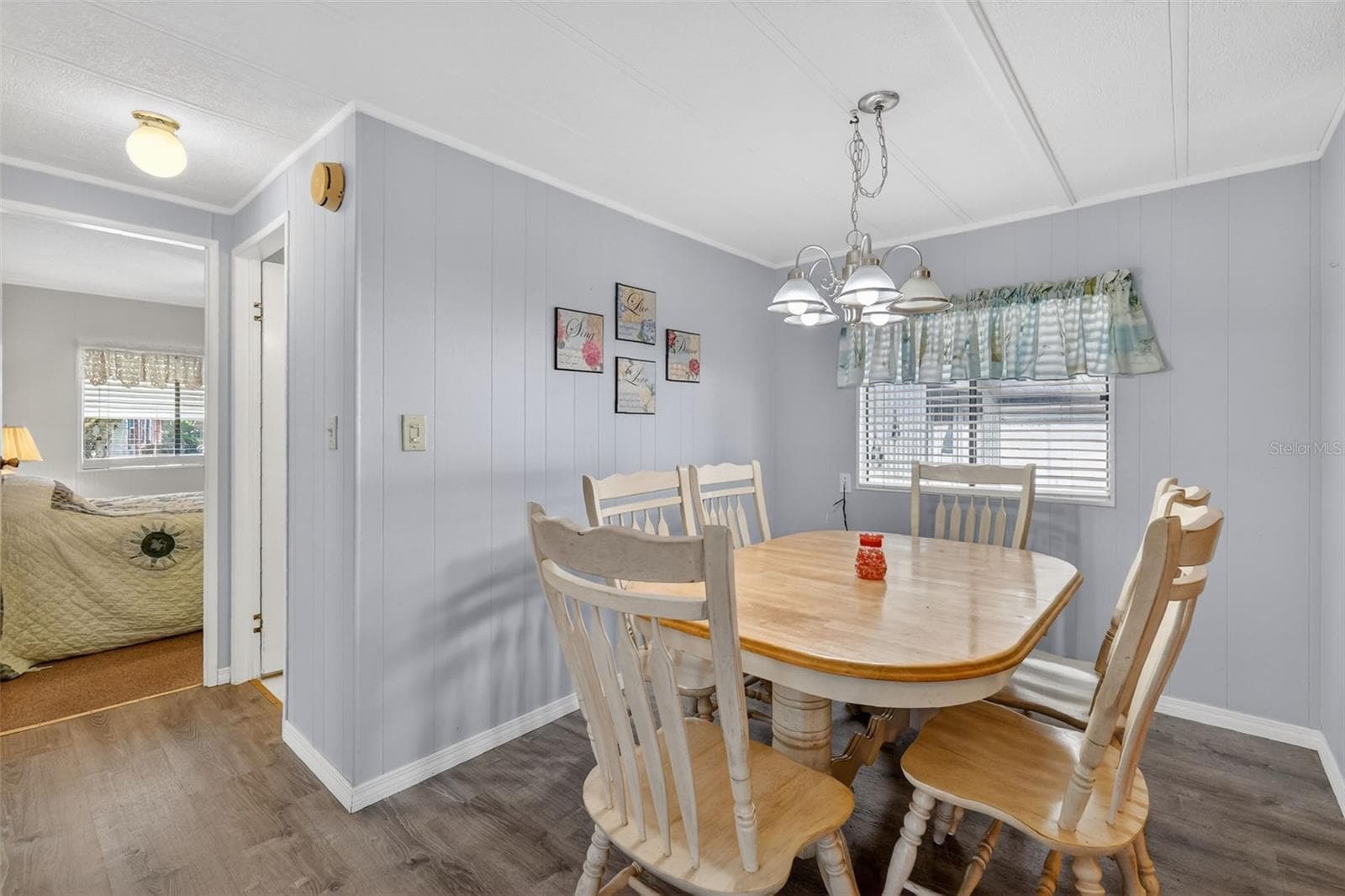 790 SANDI DRIVE — photo 9 of 21