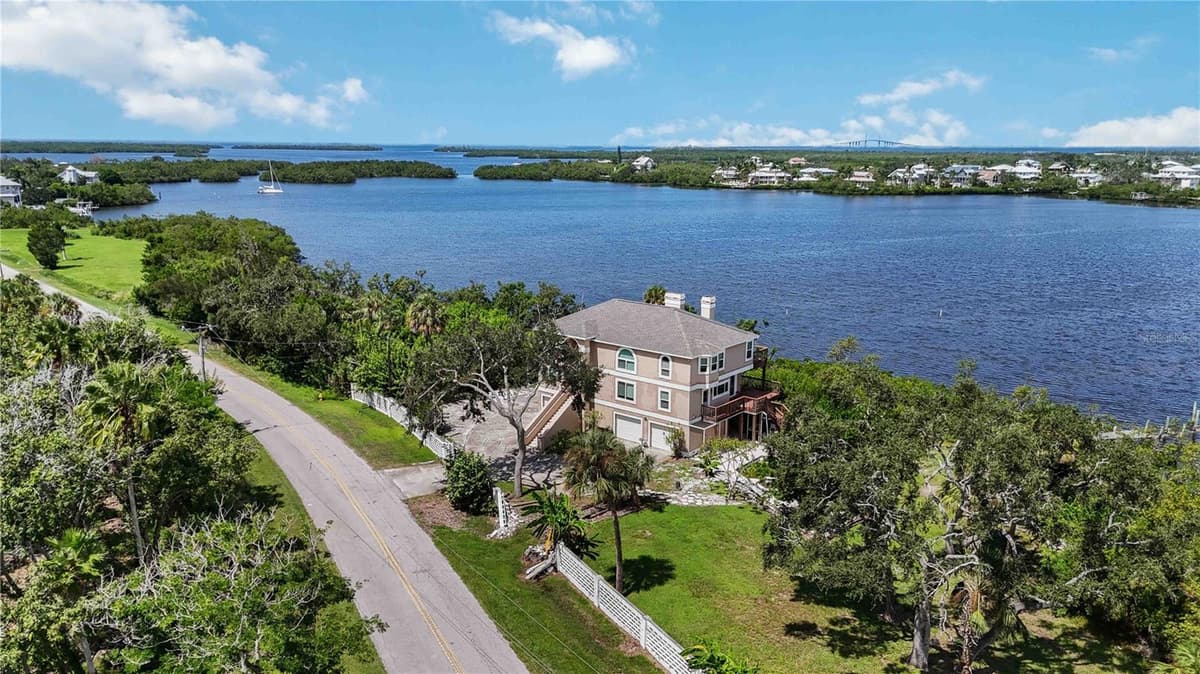 1470 BAYSHORE DRIVE — photo 49 of 66