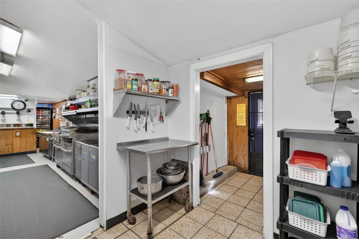 2396 C 470 — photo 28 of 49