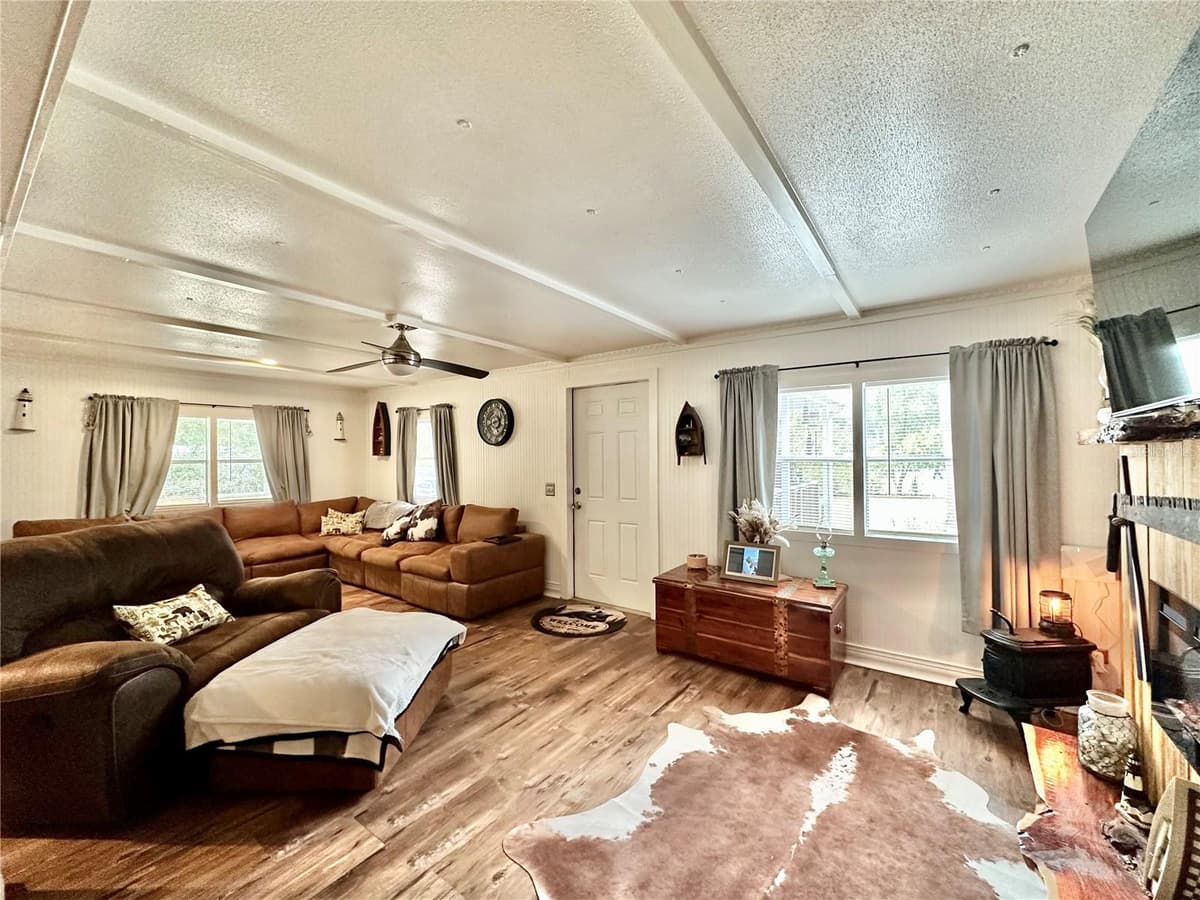 9430 CAROLINA WAY — photo 11 of 36