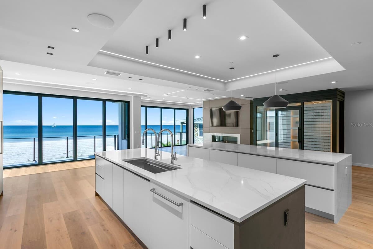 70 GULF BOULEVARD — photo 19 of 77