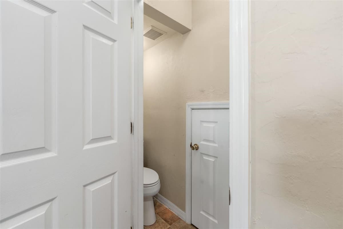 20952 60TH TERRACE — photo 45 of 63