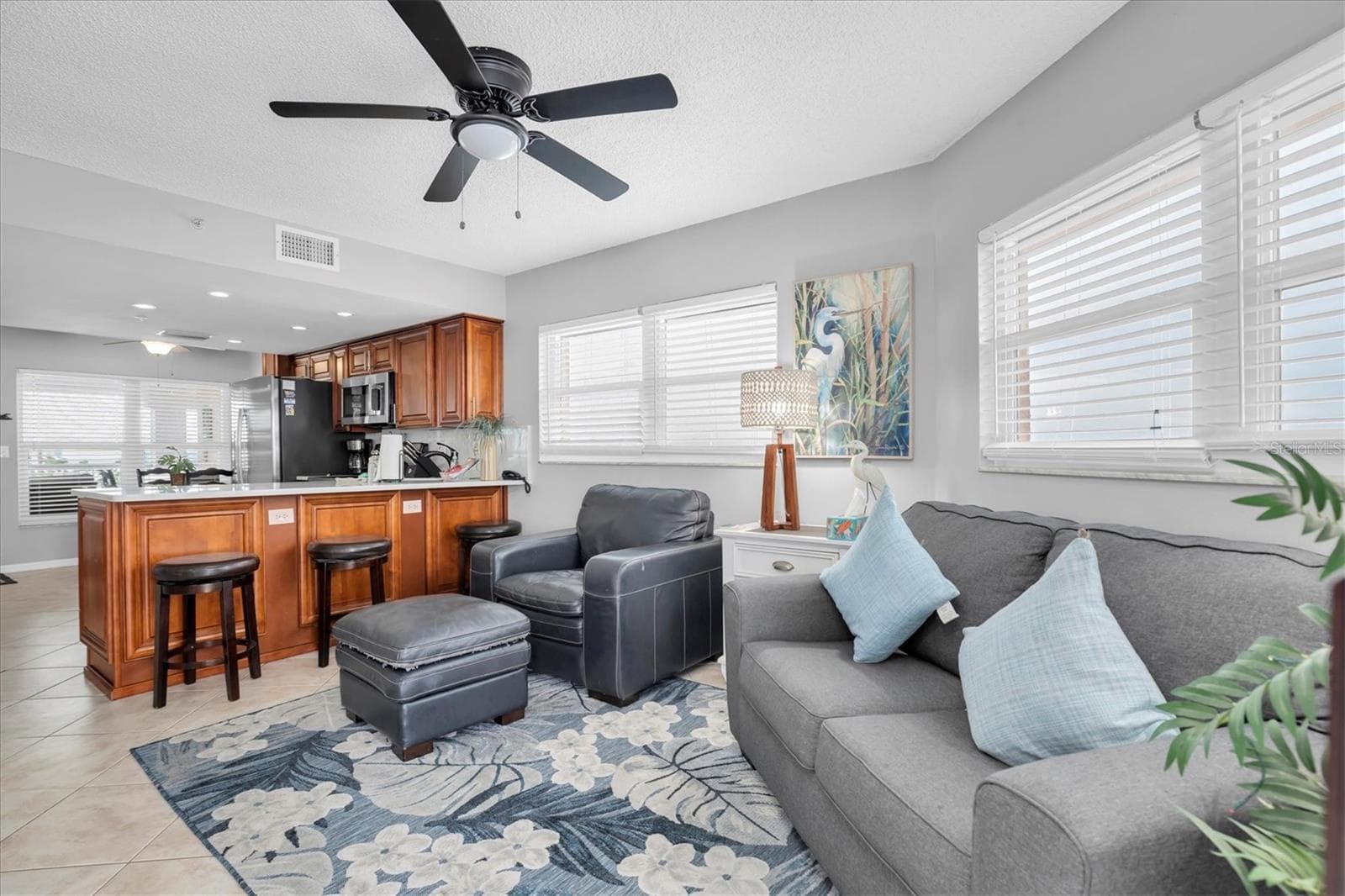 5445 GULF BOULEVARD — photo 12 of 43