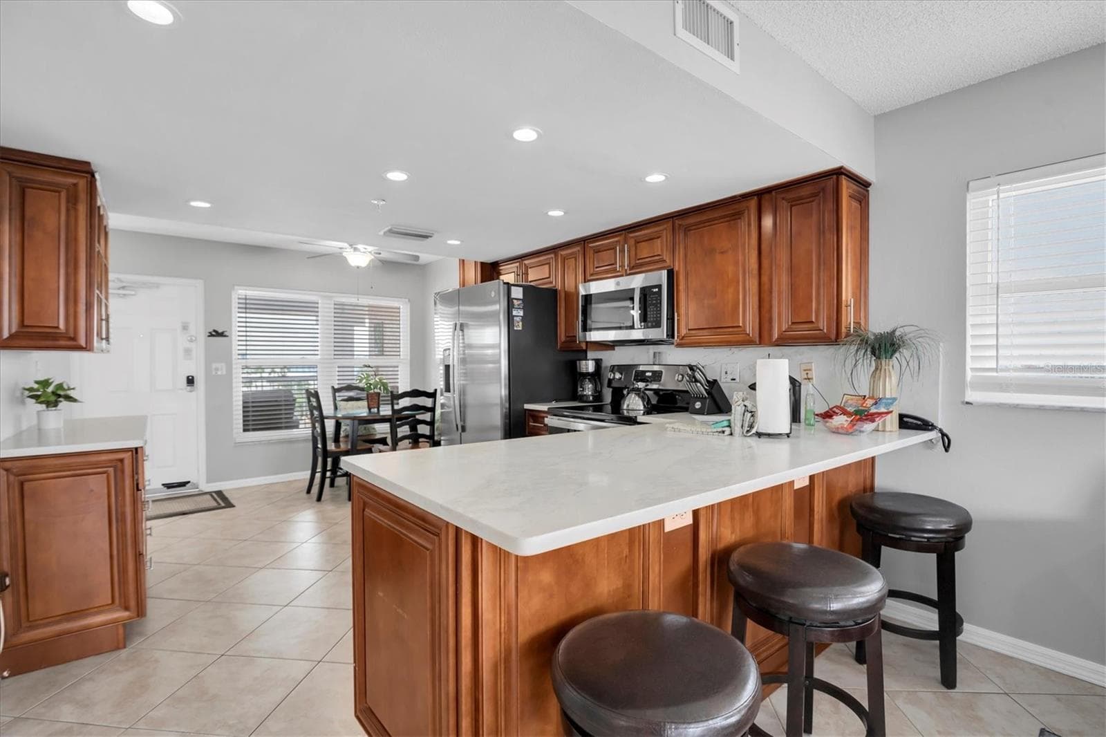 5445 GULF BOULEVARD — photo 13 of 43