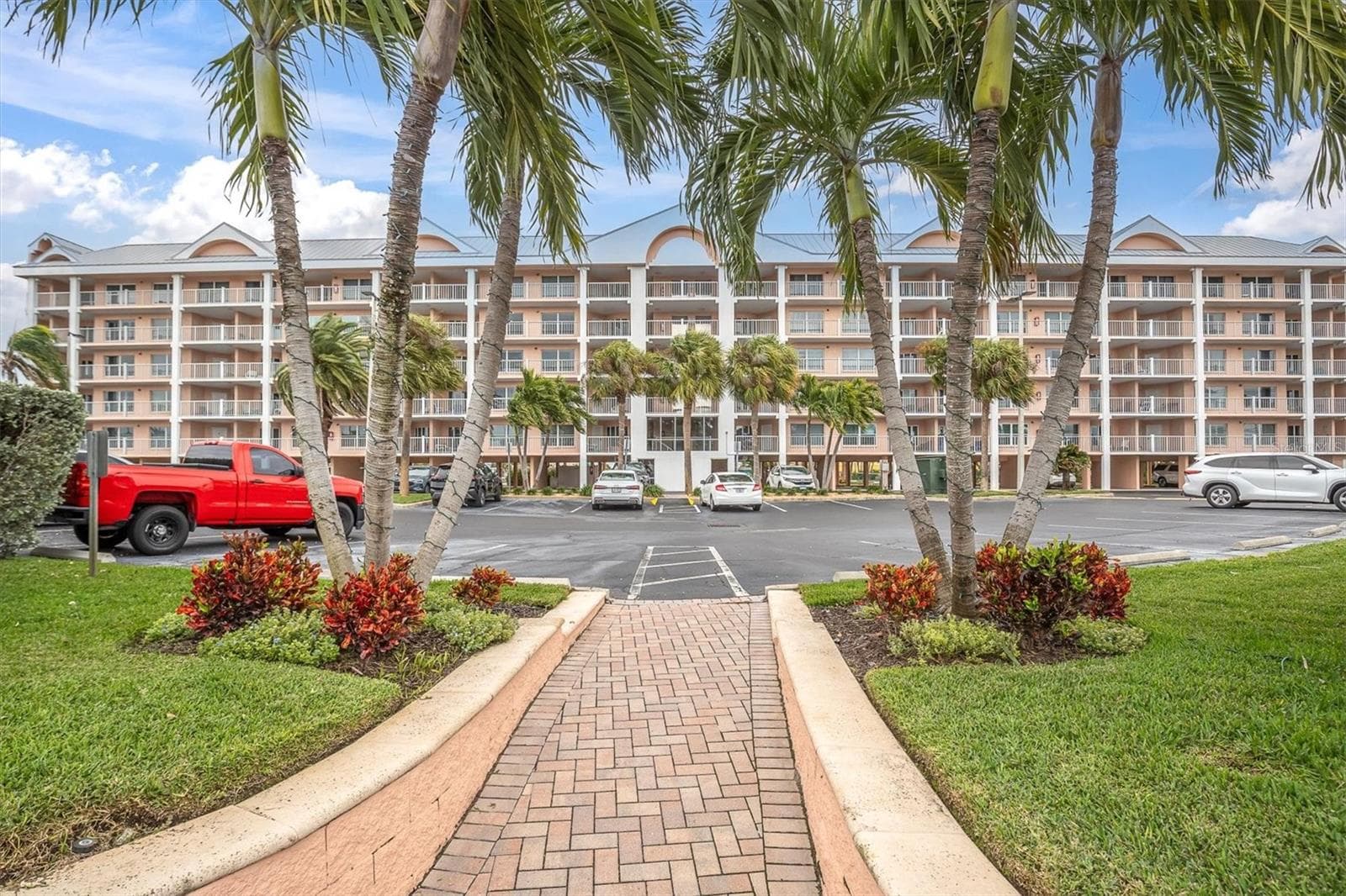 5445 GULF BOULEVARD — photo 36 of 43