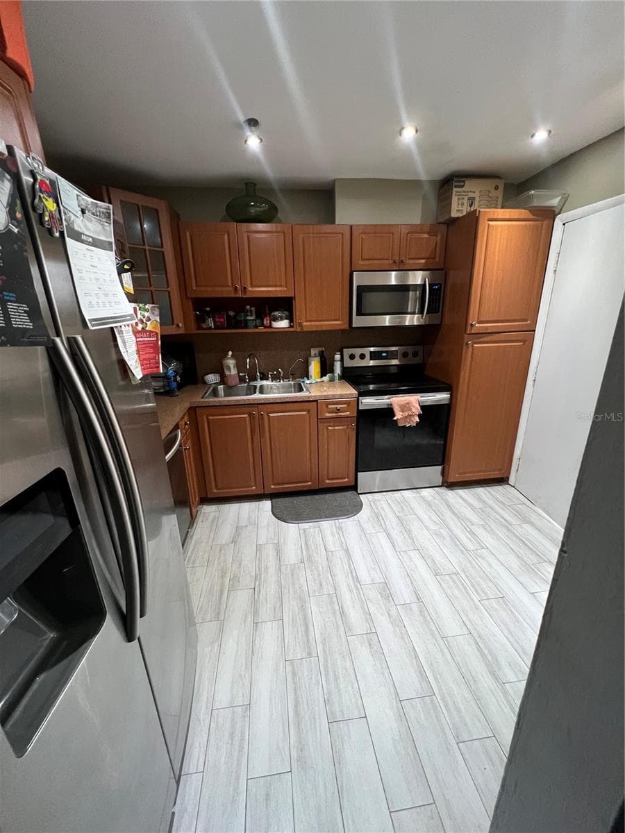 5961 FALLS CIRCLE DRIVE — photo 5 of 18