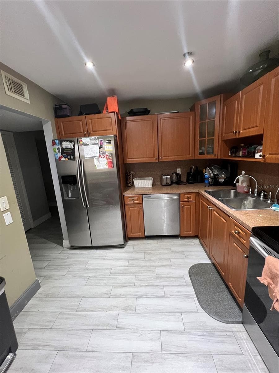 5961 FALLS CIRCLE DRIVE — photo 6 of 18