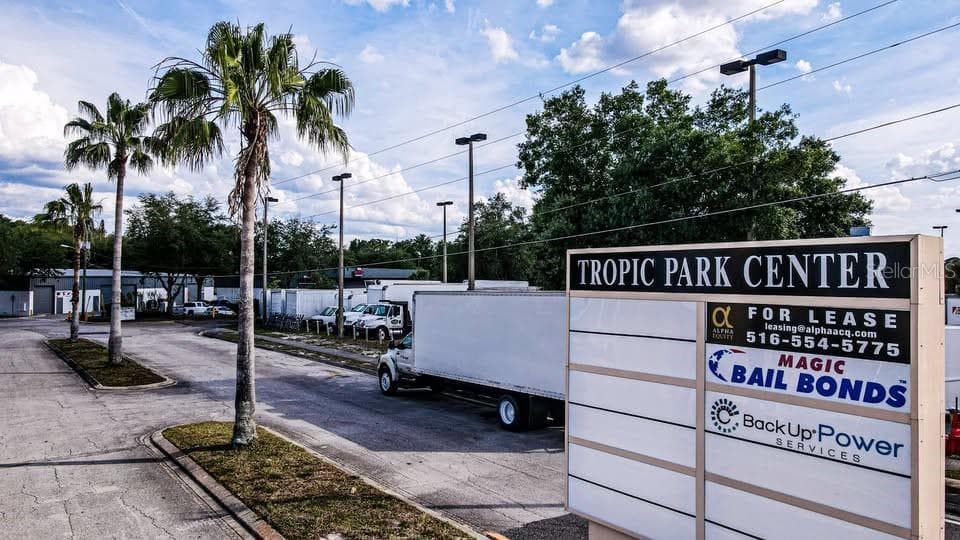 1400 TROPIC PARK DRIVE — photo 1 of 7