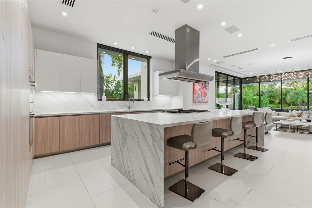 206 LEGACY — photo 72 of 85