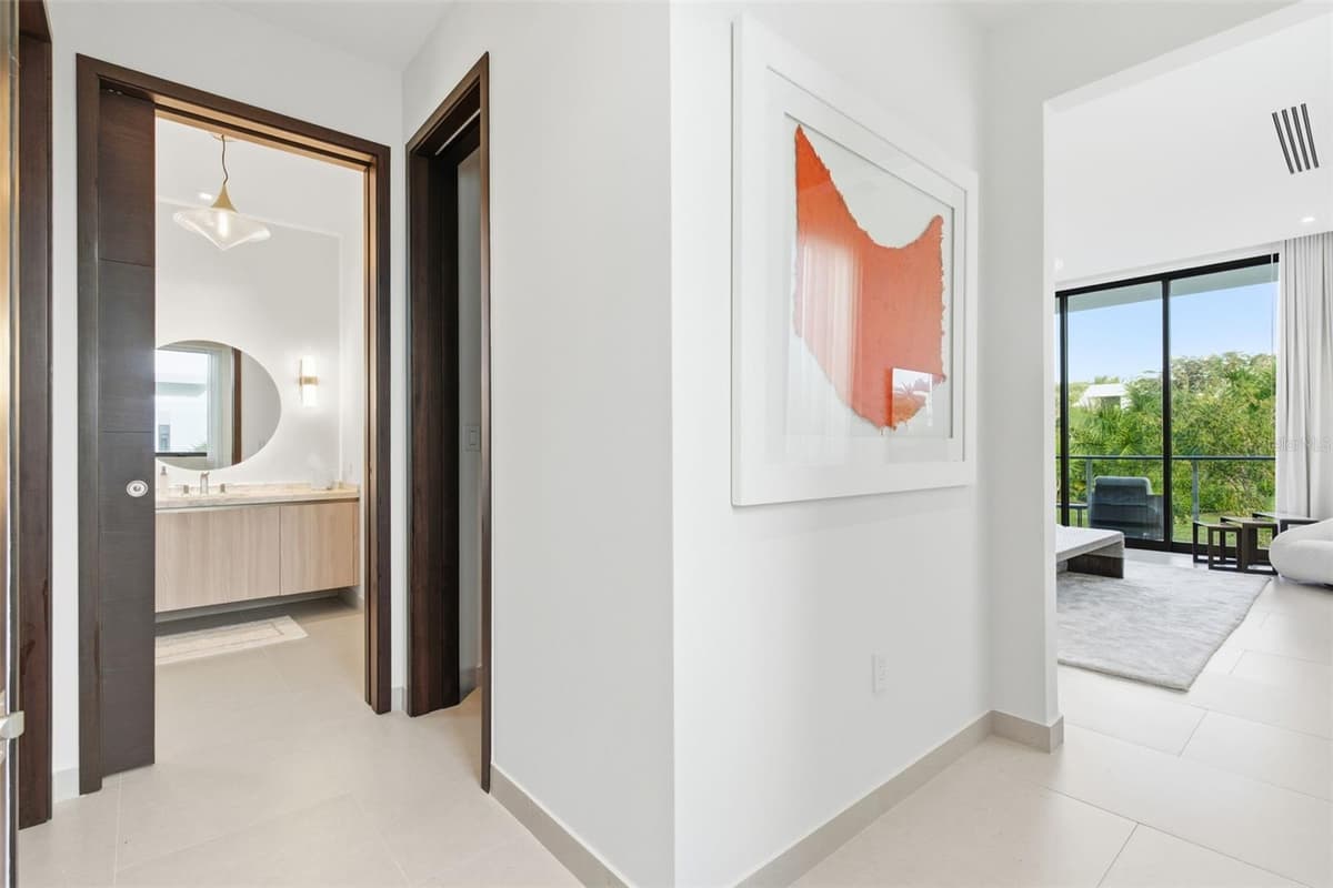 206 LEGACY — photo 18 of 85