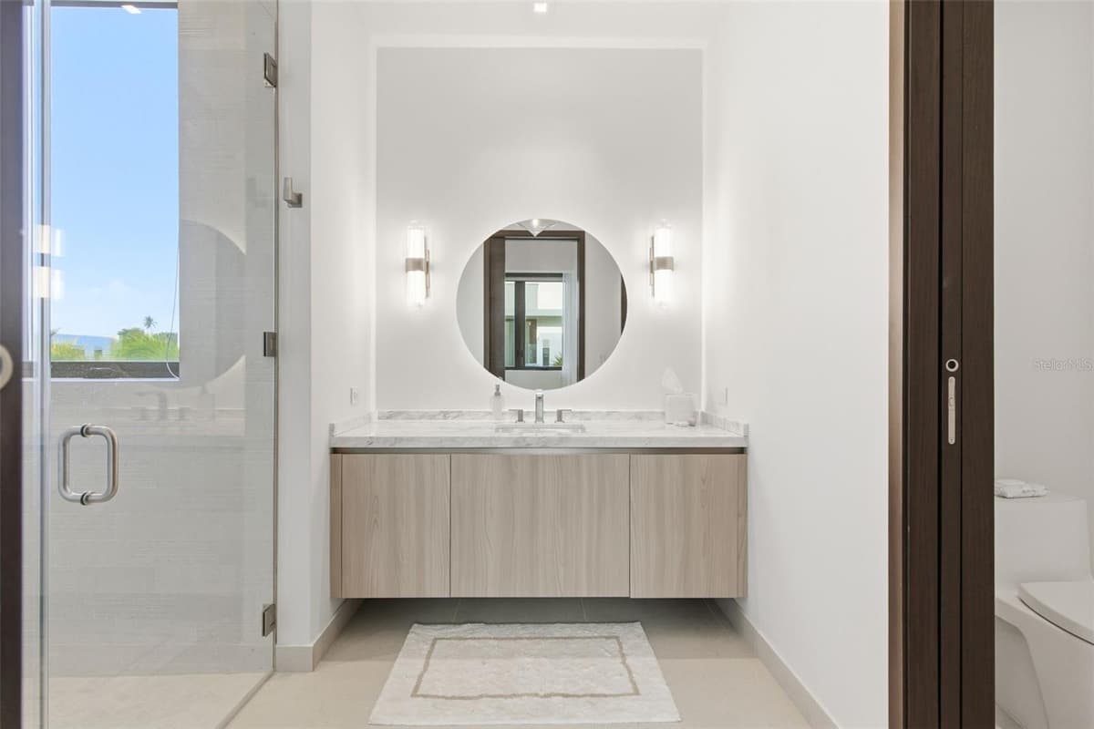206 LEGACY — photo 19 of 85