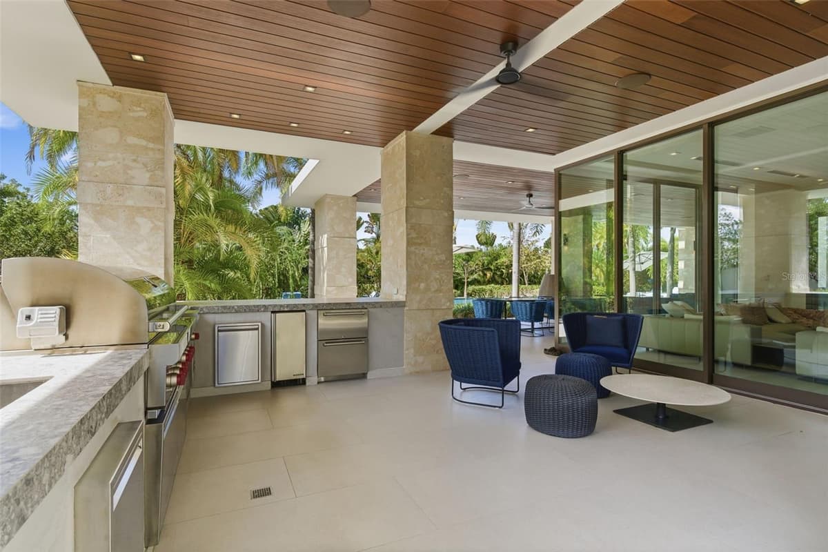 206 LEGACY — photo 13 of 85