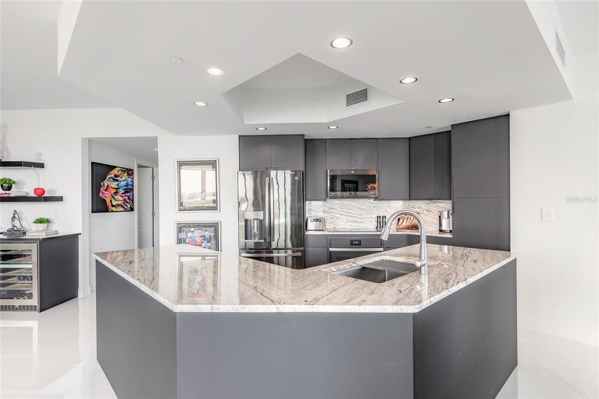 241 RIVERSIDE DRIVE — photo 4 of 45