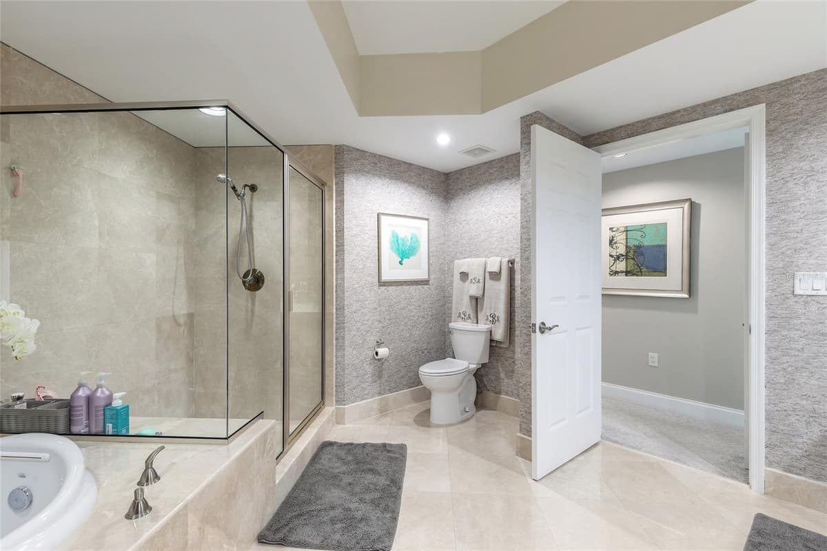 241 RIVERSIDE DRIVE — photo 20 of 45