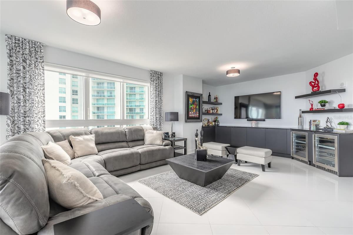 241 RIVERSIDE DRIVE — photo 10 of 45