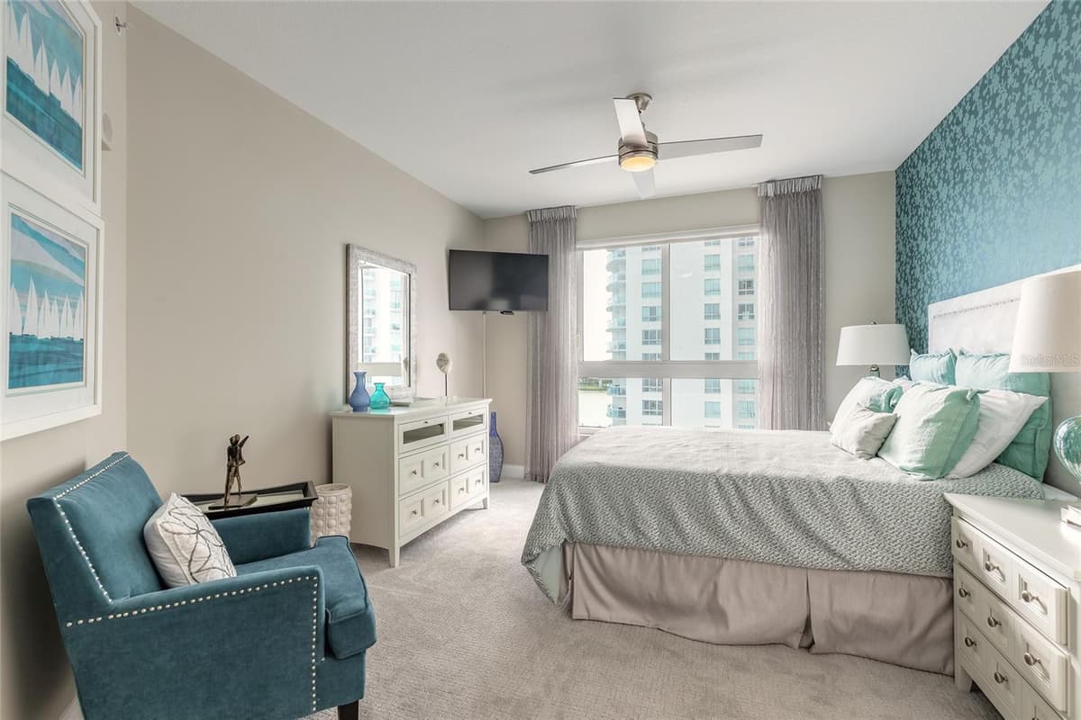 241 RIVERSIDE DRIVE — photo 21 of 45