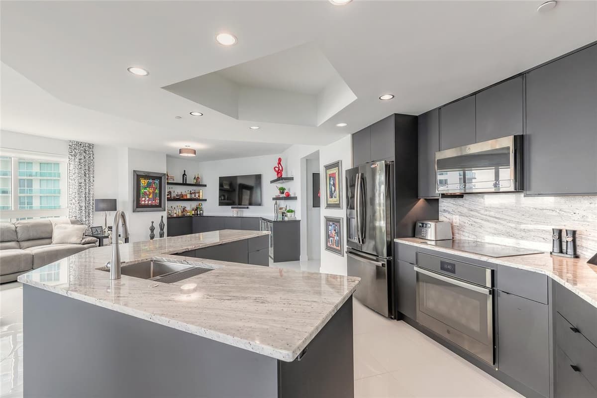 241 RIVERSIDE DRIVE — photo 6 of 45