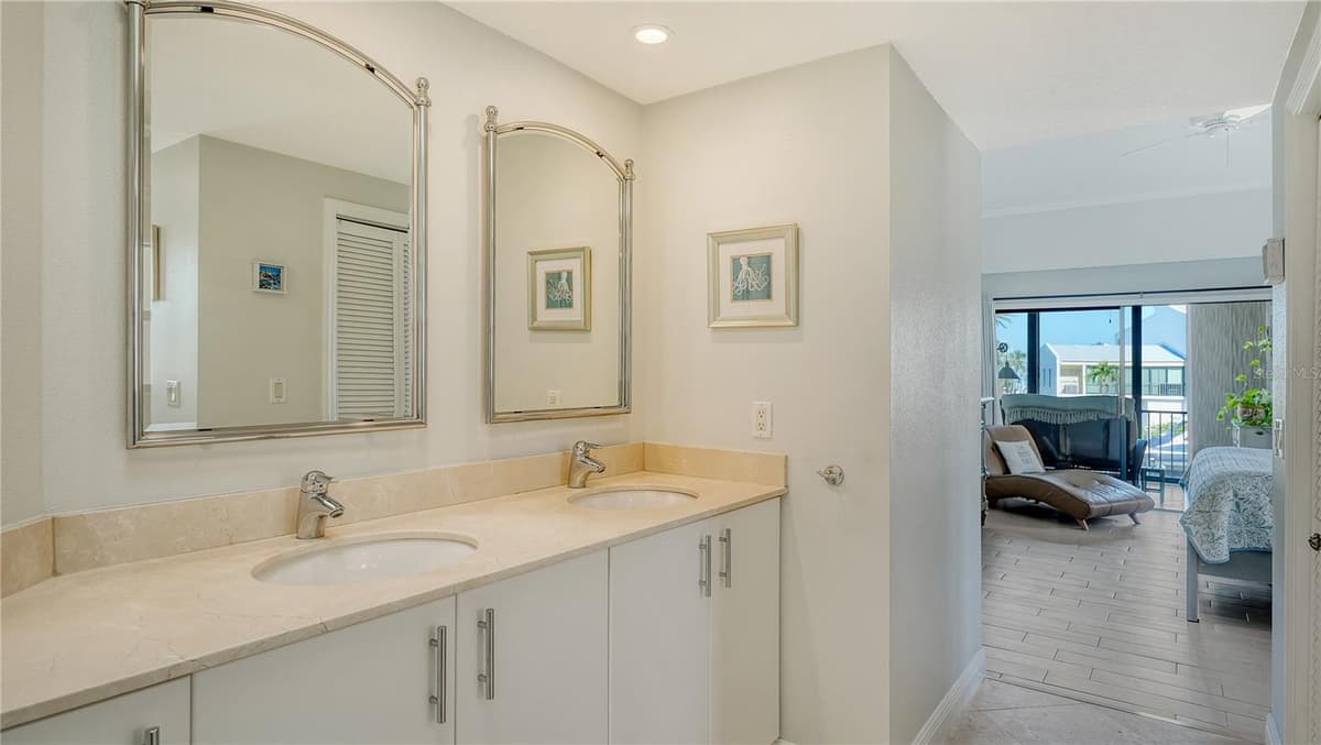 4104 128TH STREET — photo 17 of 28