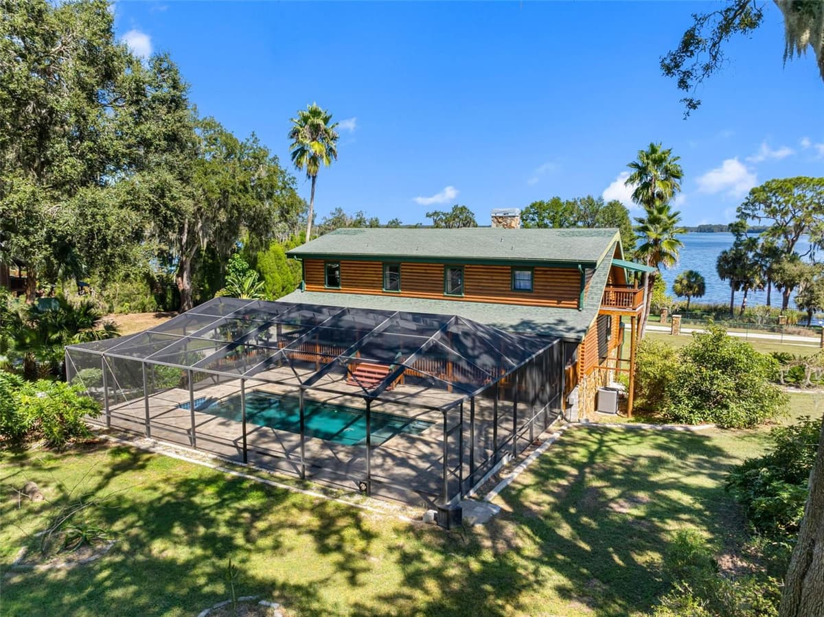 11401 THONOTOSASSA ROAD — photo 54 of 68