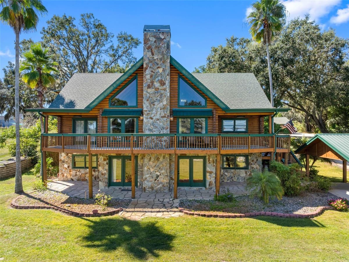 11401 THONOTOSASSA ROAD — photo 1 of 68
