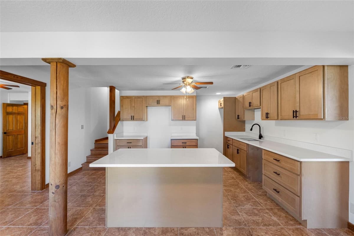 11401 THONOTOSASSA ROAD — photo 33 of 68
