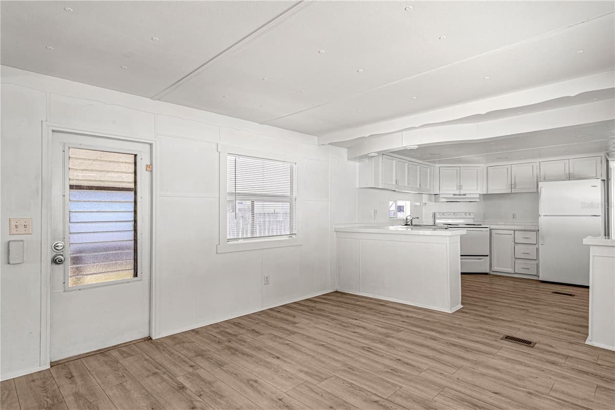 1517 AVENUE C — photo 4 of 20