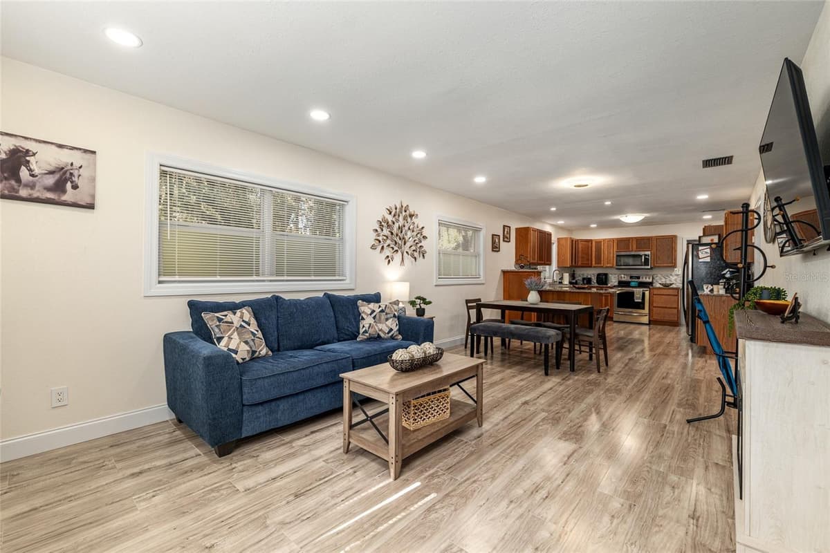 5901 214TH LANE — photo 4 of 28