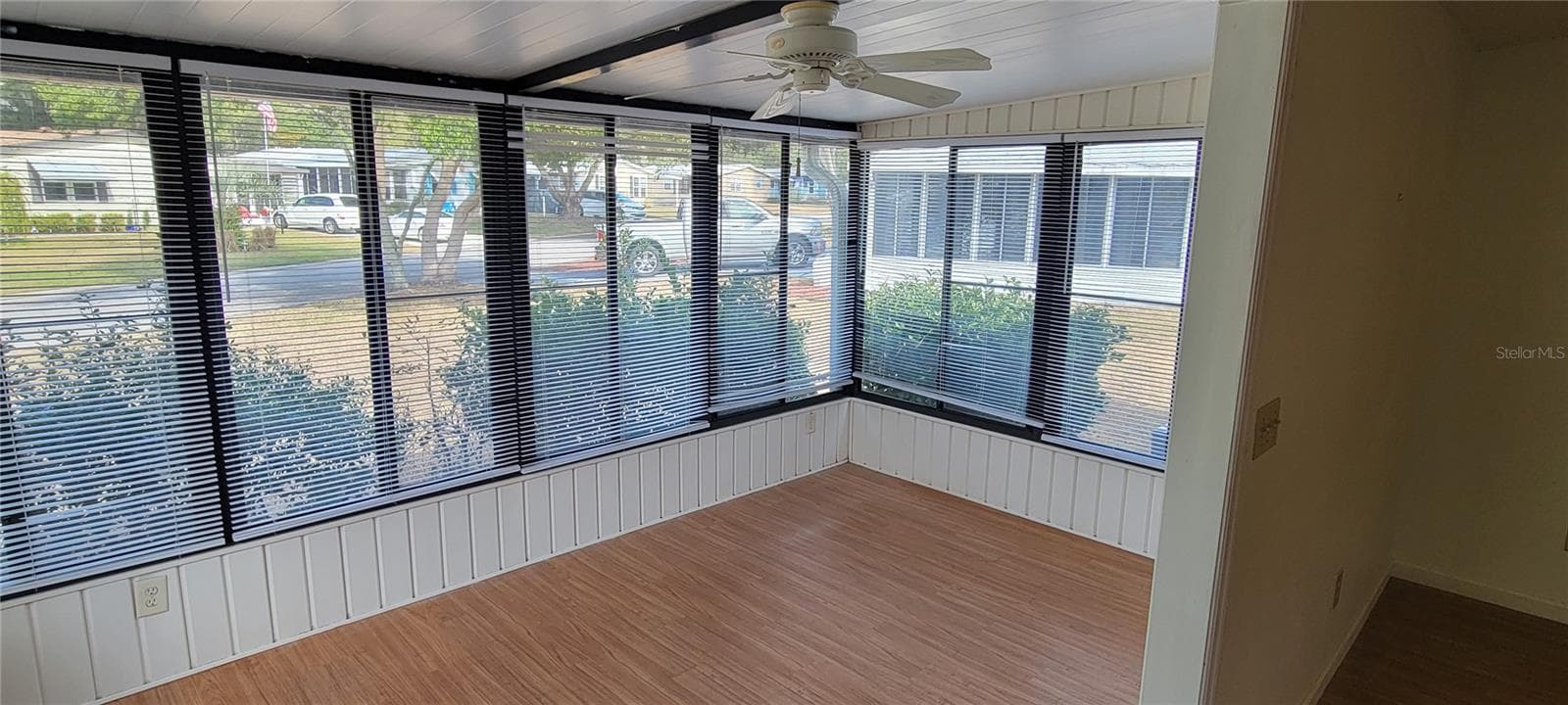 1635 PINEHURST DRIVE — photo 31 of 36