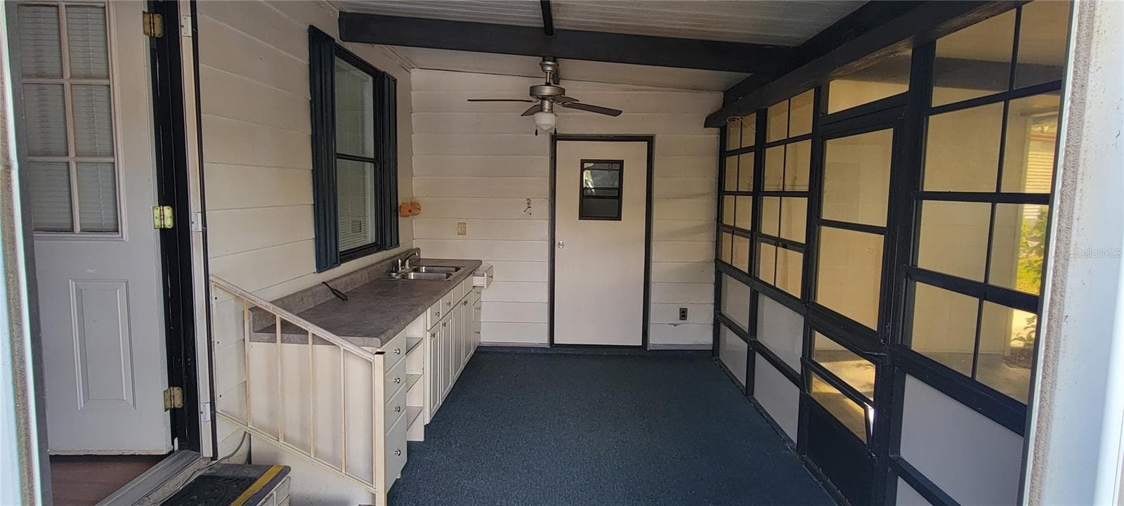 1635 PINEHURST DRIVE — photo 9 of 36