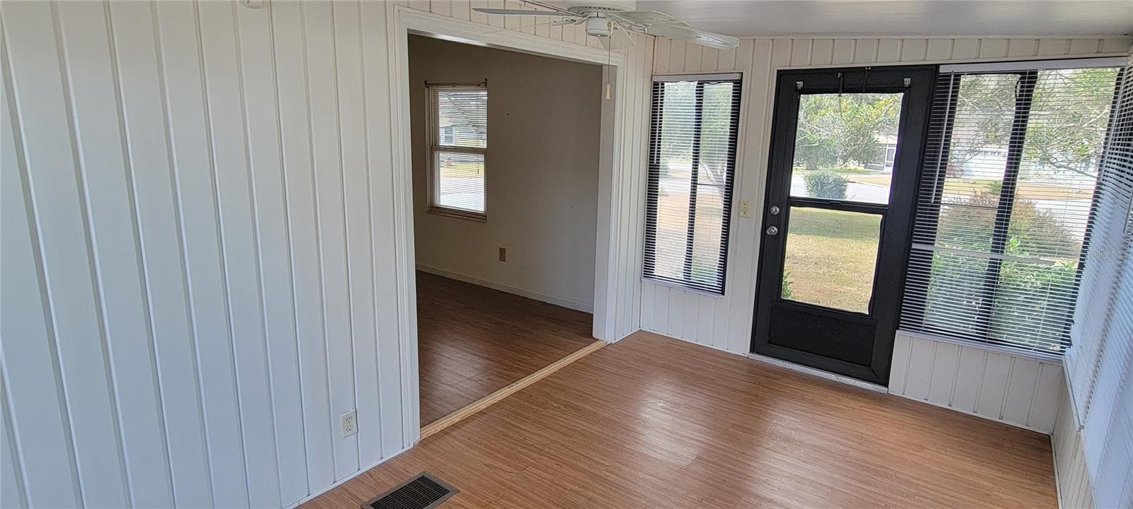 1635 PINEHURST DRIVE — photo 33 of 36